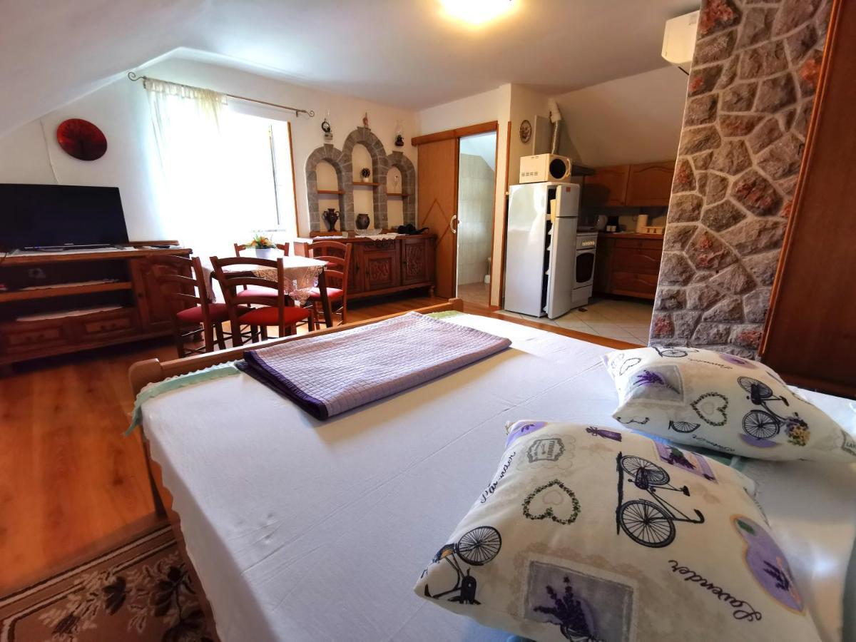 Apartman Pod Nehajem Leilighet Senj  Eksteriør bilde
